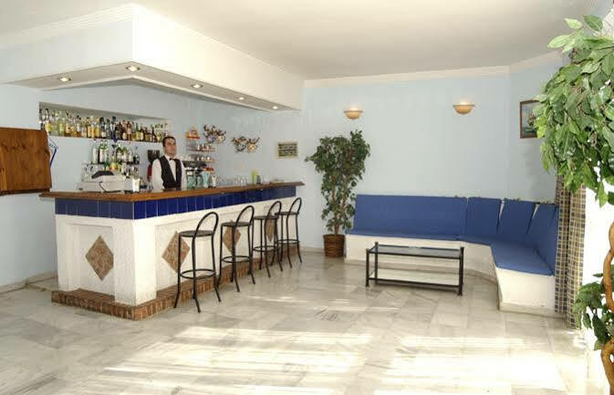 Kross Medina Azahara Torremolinos Restaurant photo